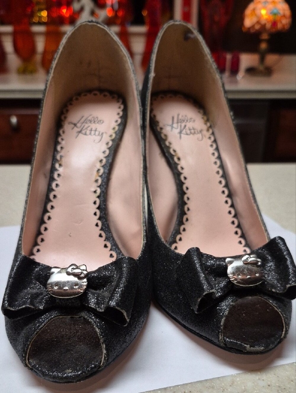 Hello Kitty Black Glitter Peep-Toe Bow Heels with Silver Logo Vintage Y2k- 8 - Picture 2 of 6